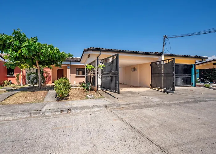 Holiday home 3 Mi To & Beach: Cozy 2br Tamarindo